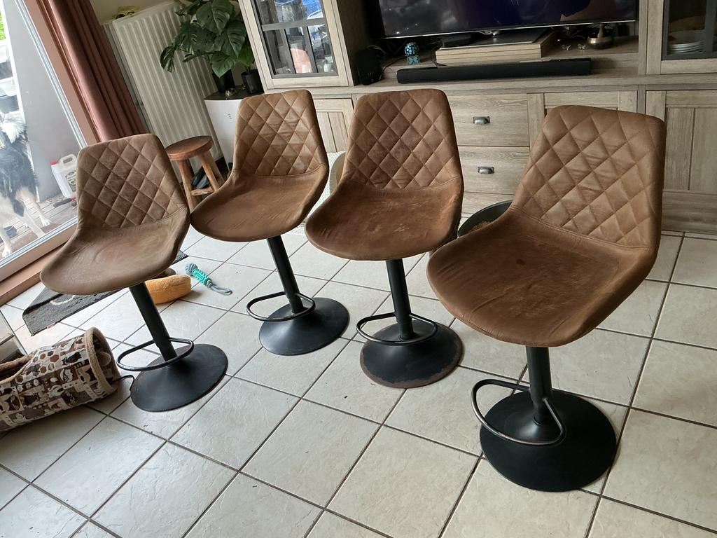 Tabourets de bar, 4 tabourets, Utilisé, Cuir, 60 à 90 cm