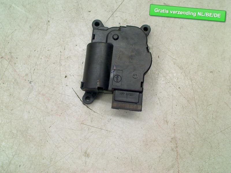 KACHELSTELMOTOR Audi A3 Sportback (8VA / 8VF) (5Q0907511K), Info@audi.de, Audi, Audi AG, Gebruikt
