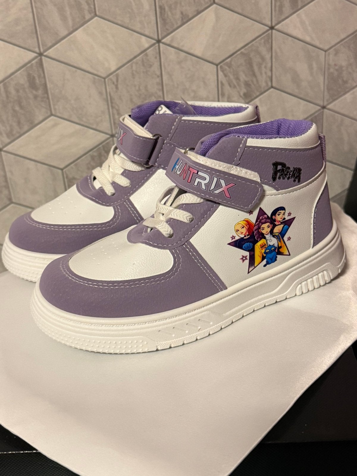 Chaussures K-pop Huntrix, Neuf, Enlèvement, Chaussures, Fille