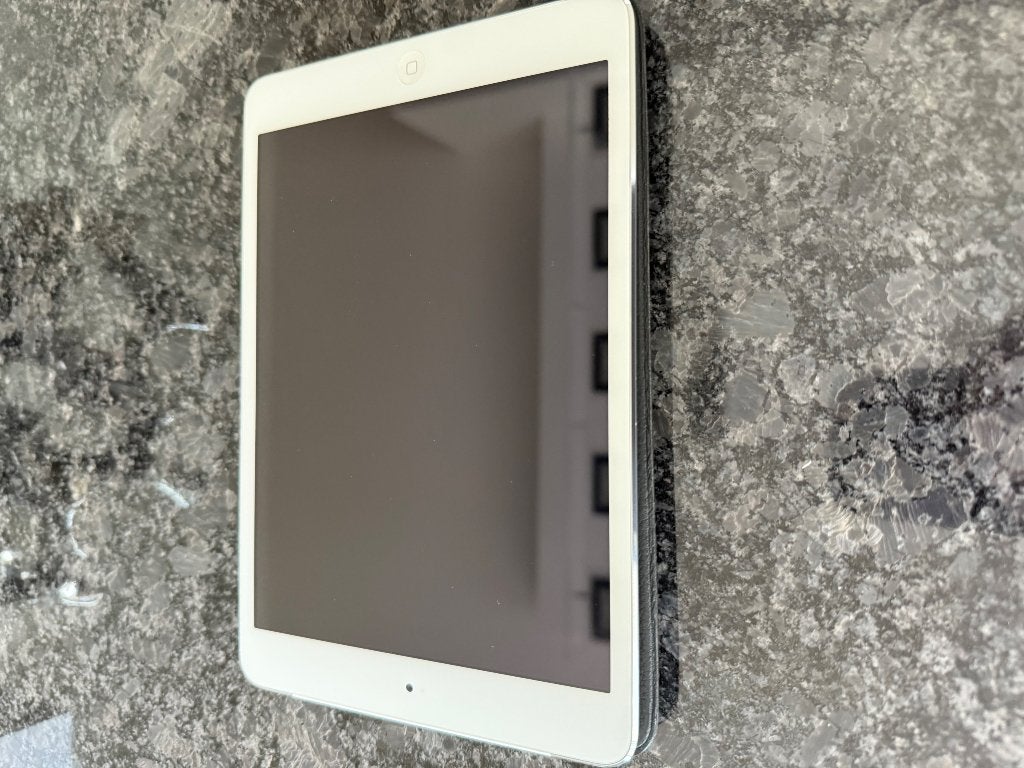 Apple retina tablet, Informatique & Logiciels, Enlèvement ou Envoi, Apple iPad, Comme neuf, Blanc
