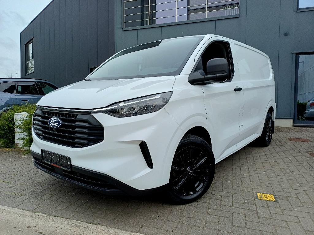 ford transit custom**2,0tdci**22727+btw**bj:2024**, Auto's, Bestelwagens en Lichte vracht, Voorwielaandrijving, 186 g/km, Parkeersensor
