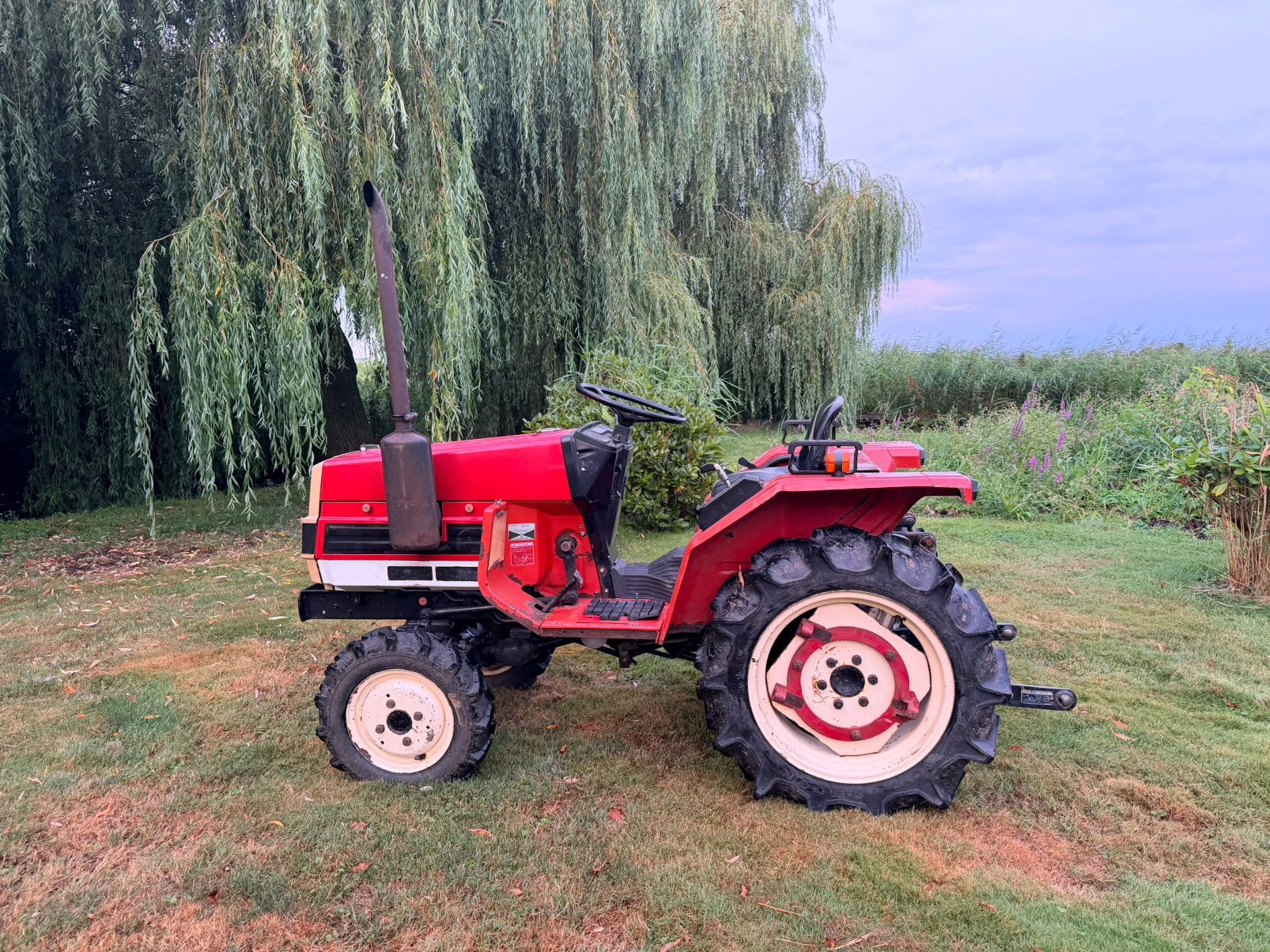 Mini-tracteur Yanmar 16D 4WD Mini tracteur Mini tracteur 4x4, Enlèvement
