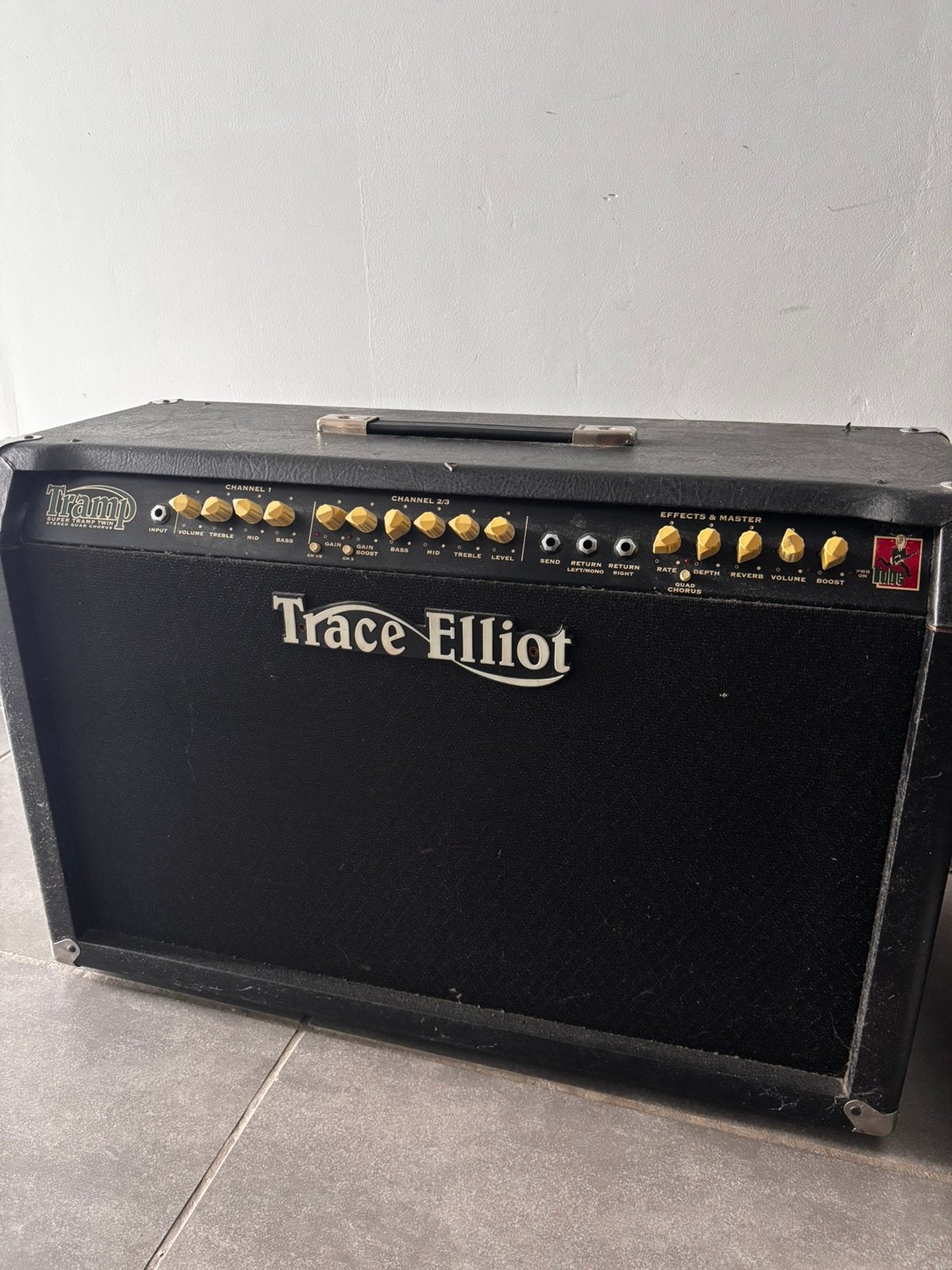 Trace Elliot Super Tramp Stereo Twin Quad Chorus 2x12 combo, Enlèvement, Utilisé, Guitare, 100 watts ou plus