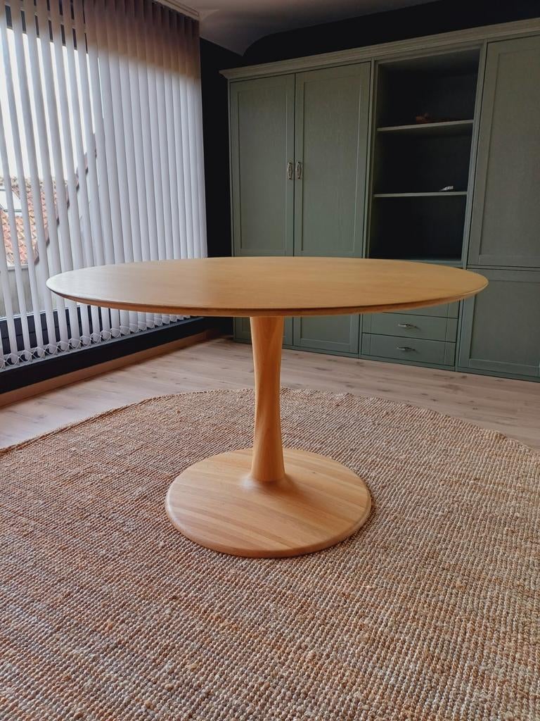 Nieuwe Ethnicraft design tafel, Enlèvement