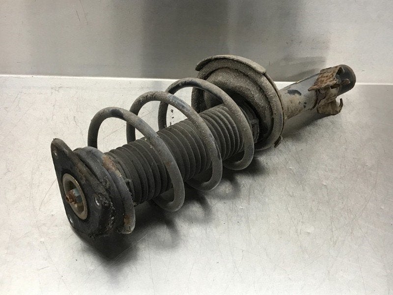 VEERPOOT LINKS VOOR Mazda 3 Sport (BK) (01-2003/12-2009), Gebruikt, Dhr. M. Roggen, Mazda, Marinus@Japoto.nl