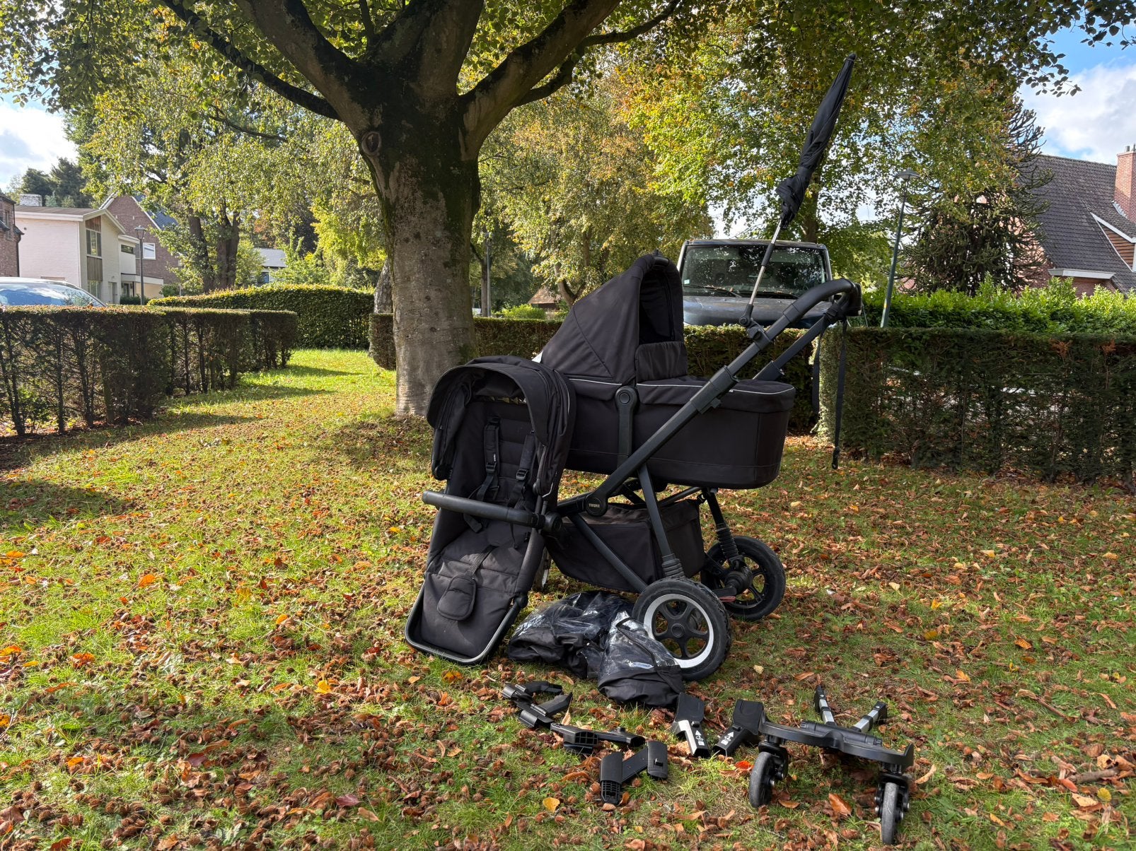 Thule Sleek 2 + accessoires en extra parasol + meerijdplank, Enlèvement, Utilisé, Autres marques, Modèle duo