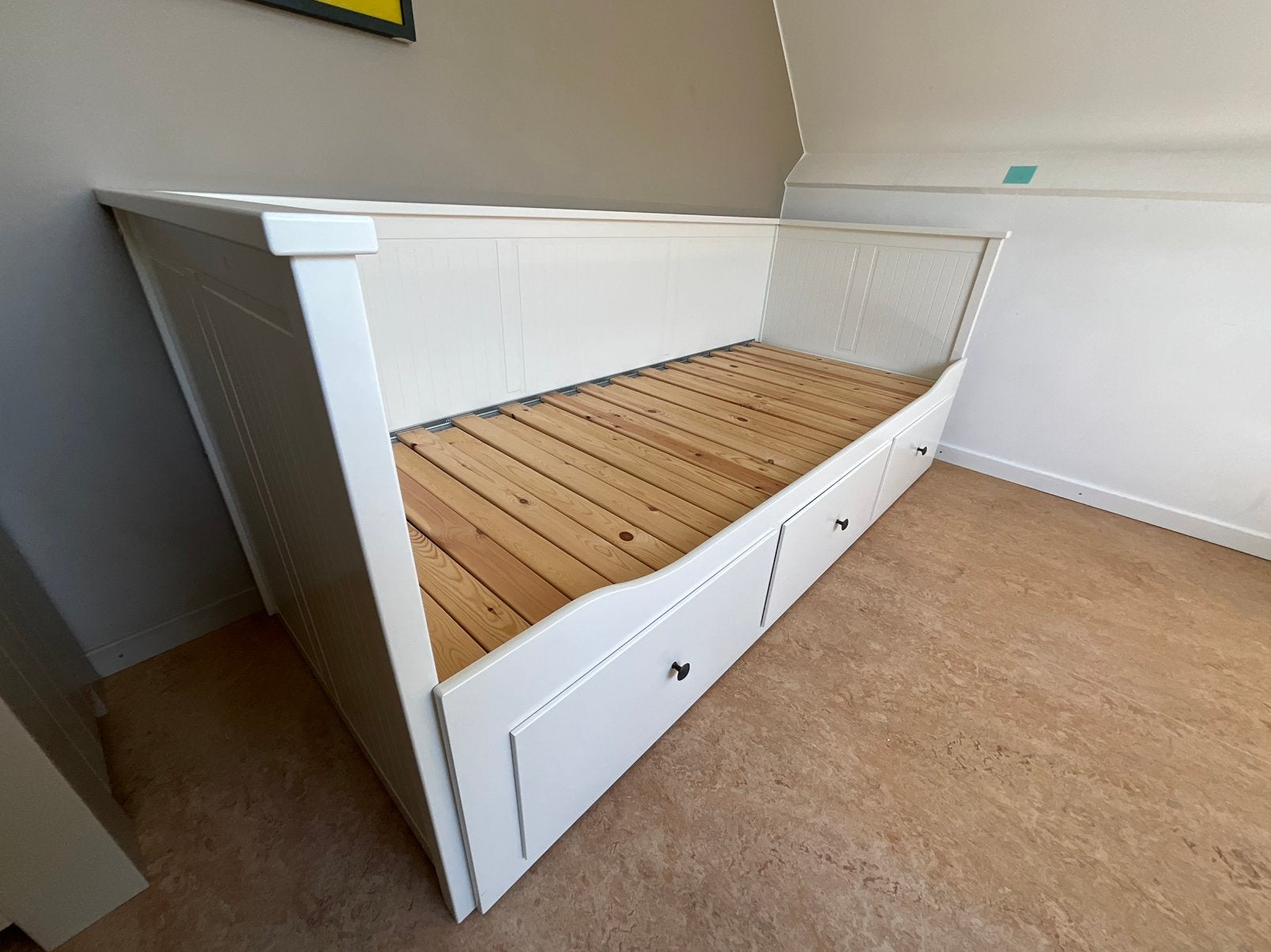 Hemnes bedbank Ikea - 2 stuks beschikbaar, Ophalen, Gebruikt, 100 cm of meer, Lattenbodem