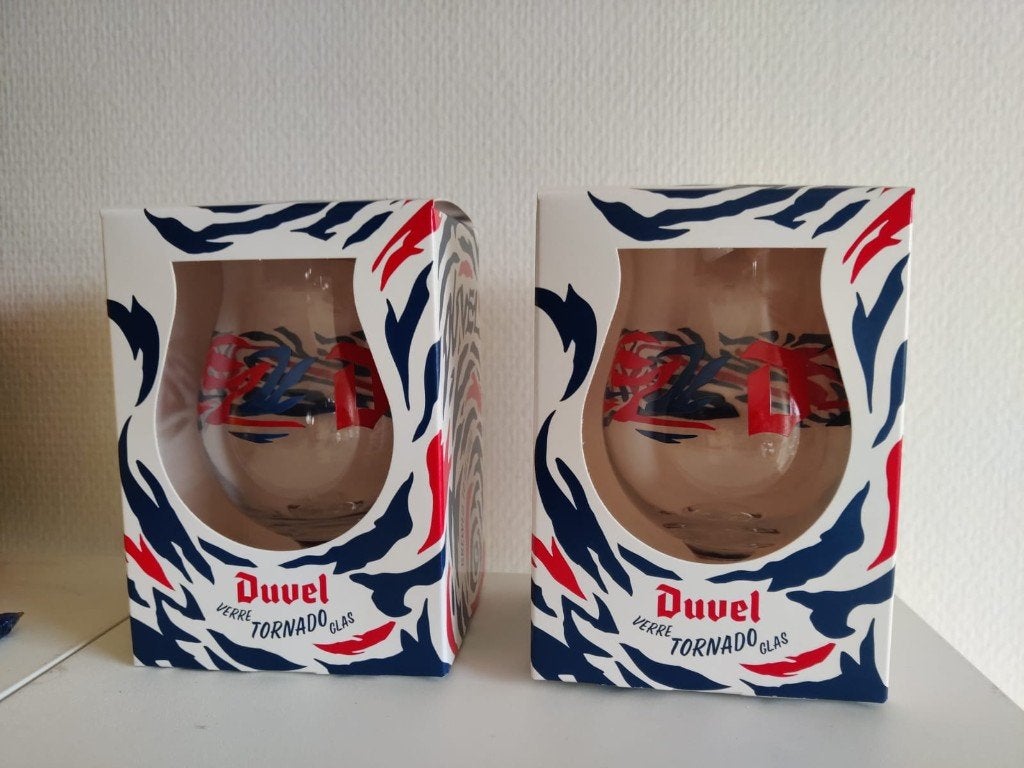2 Duvel glazen - Tornado - Limited Edition, Enlèvement, Neuf, Verre à bière