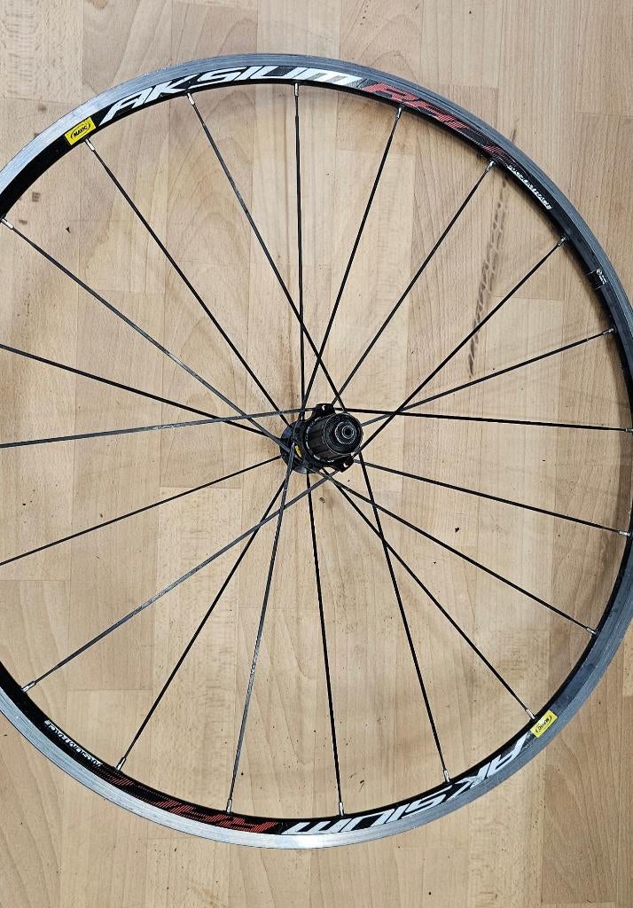 Mavic aksium rear wheel, Autres marques, 10 à 15 vitesses, Frein sur jante, Aluminium