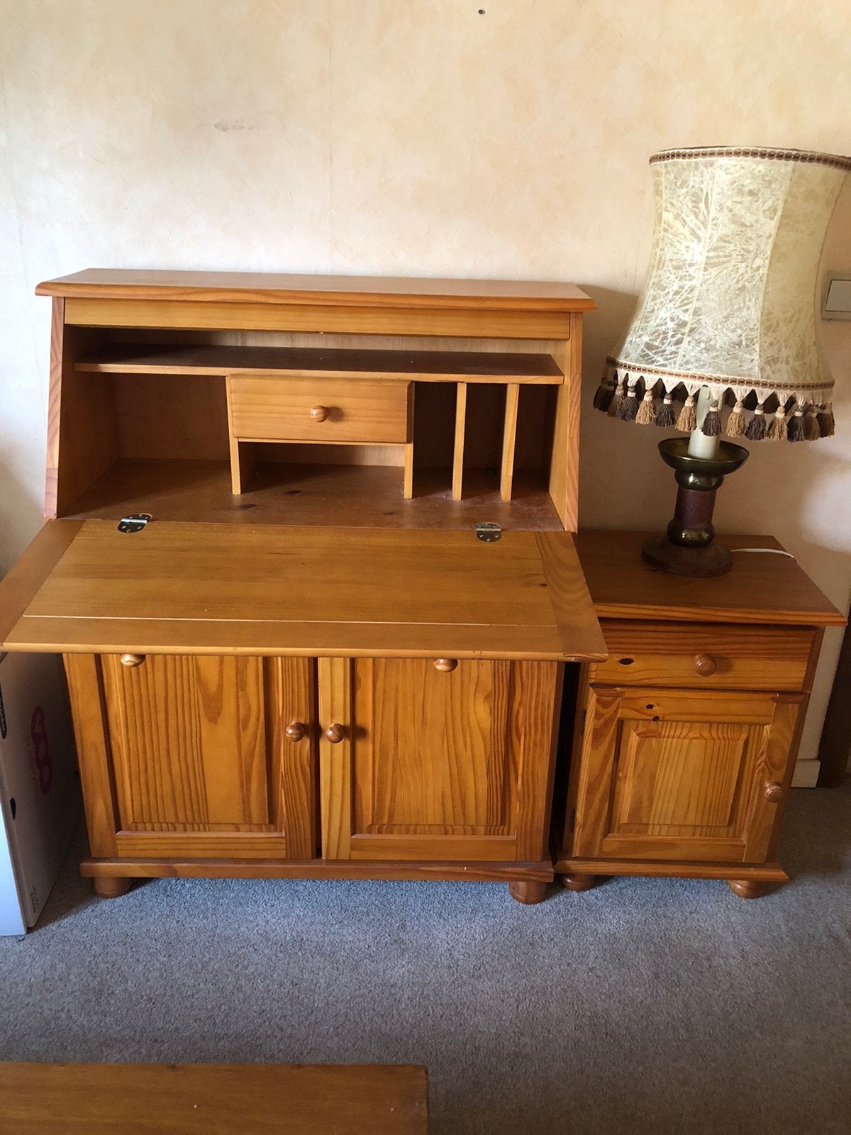 garde-robe +1 table de nuit + 1 secrétaire, Enlèvement, Comme neuf