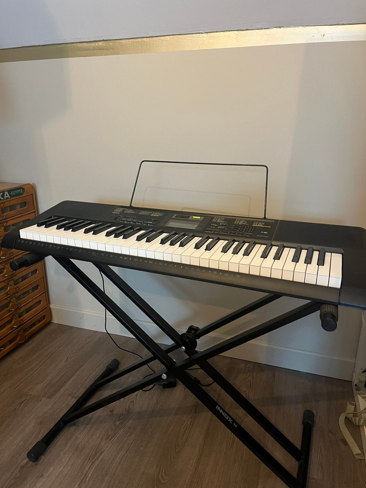 Casio CTK-2400 Keyboard met staander, Muziek en Instrumenten, Keyboards, Ophalen, Casio, 61 toetsen, Met standaard