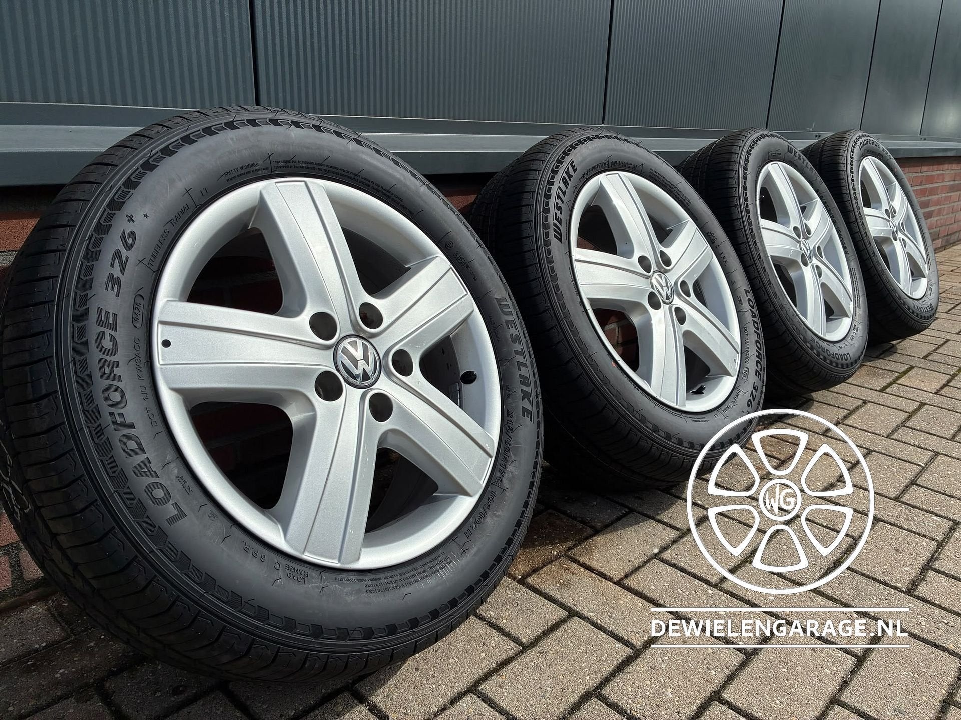 17 inch VW Transporter THUNDER Velgen NIEUWE Banden 5x120 T5, Autos : Pièces & Accessoires, Pneus et Jantes, Véhicule de tourisme