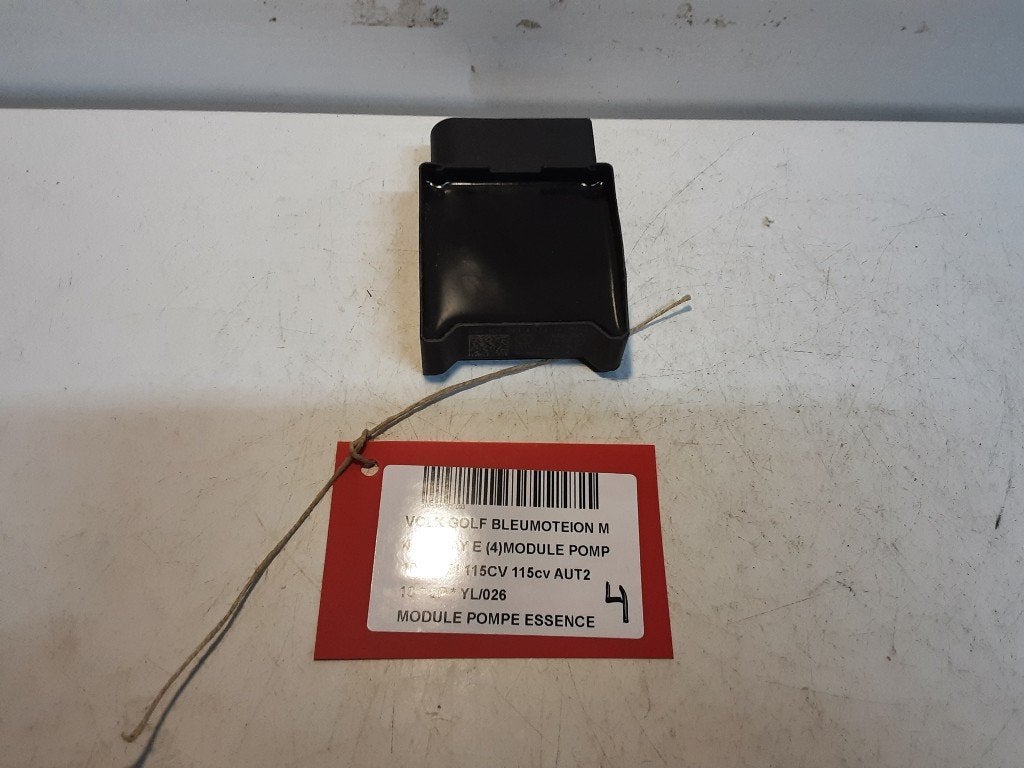ORDINATEUR POMPE A CARBURANT Golf Sportsvan (AUVS), Volkswagen, Volkswagen AG, Utilisé, Kundenbetreuung@volkswagen.de