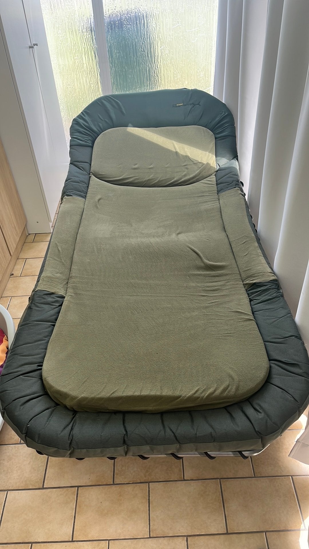 Avid carp restbite x, Sports nautiques & Bateaux, Pêche à la ligne | Carpes, Comme neuf, Enlèvement