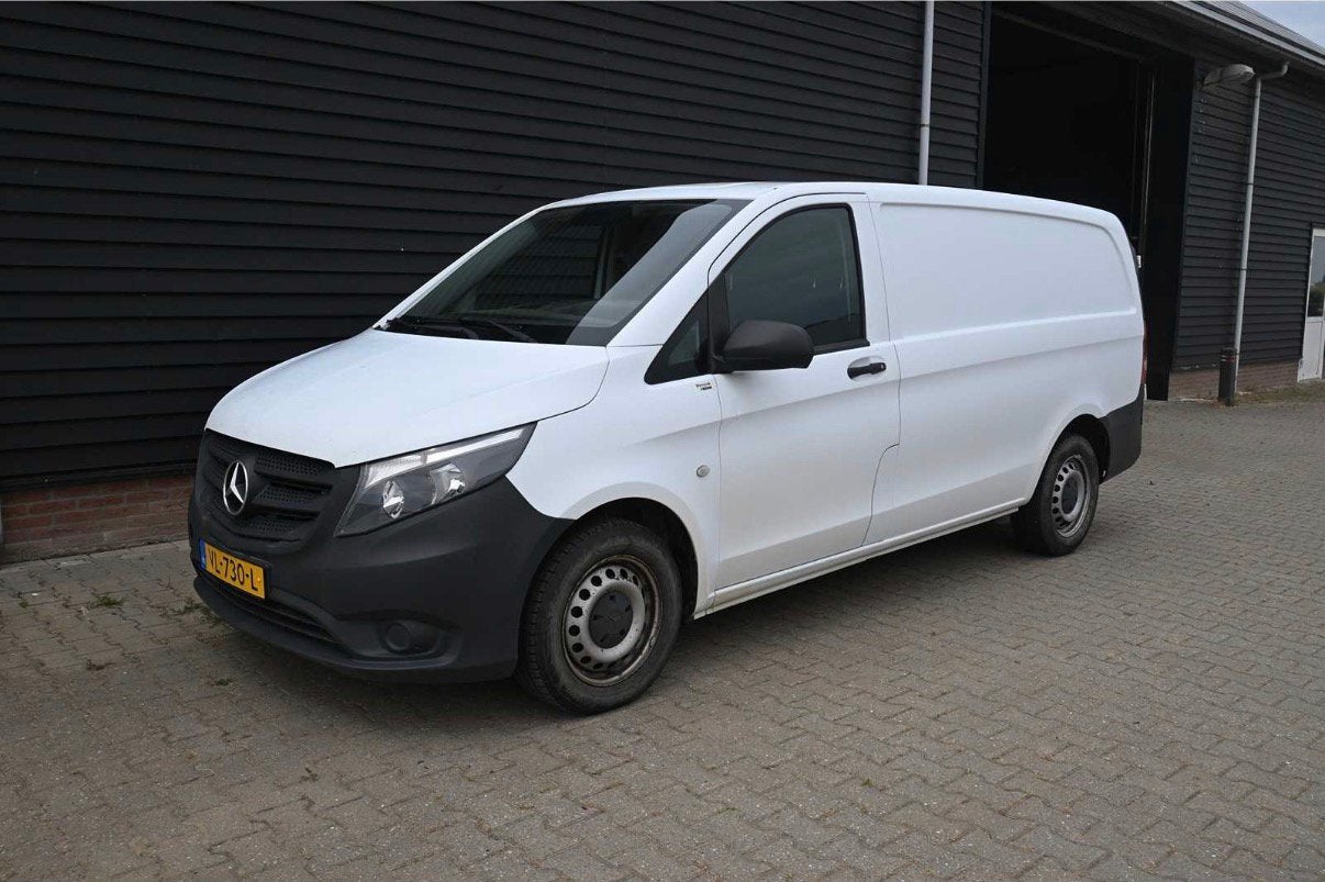 Te Huur Mercedes Vito 109 CDI Lang – Lichte Vracht, Auto's, 4 deurs, Wit, Mercedes-Benz, Bedrijf