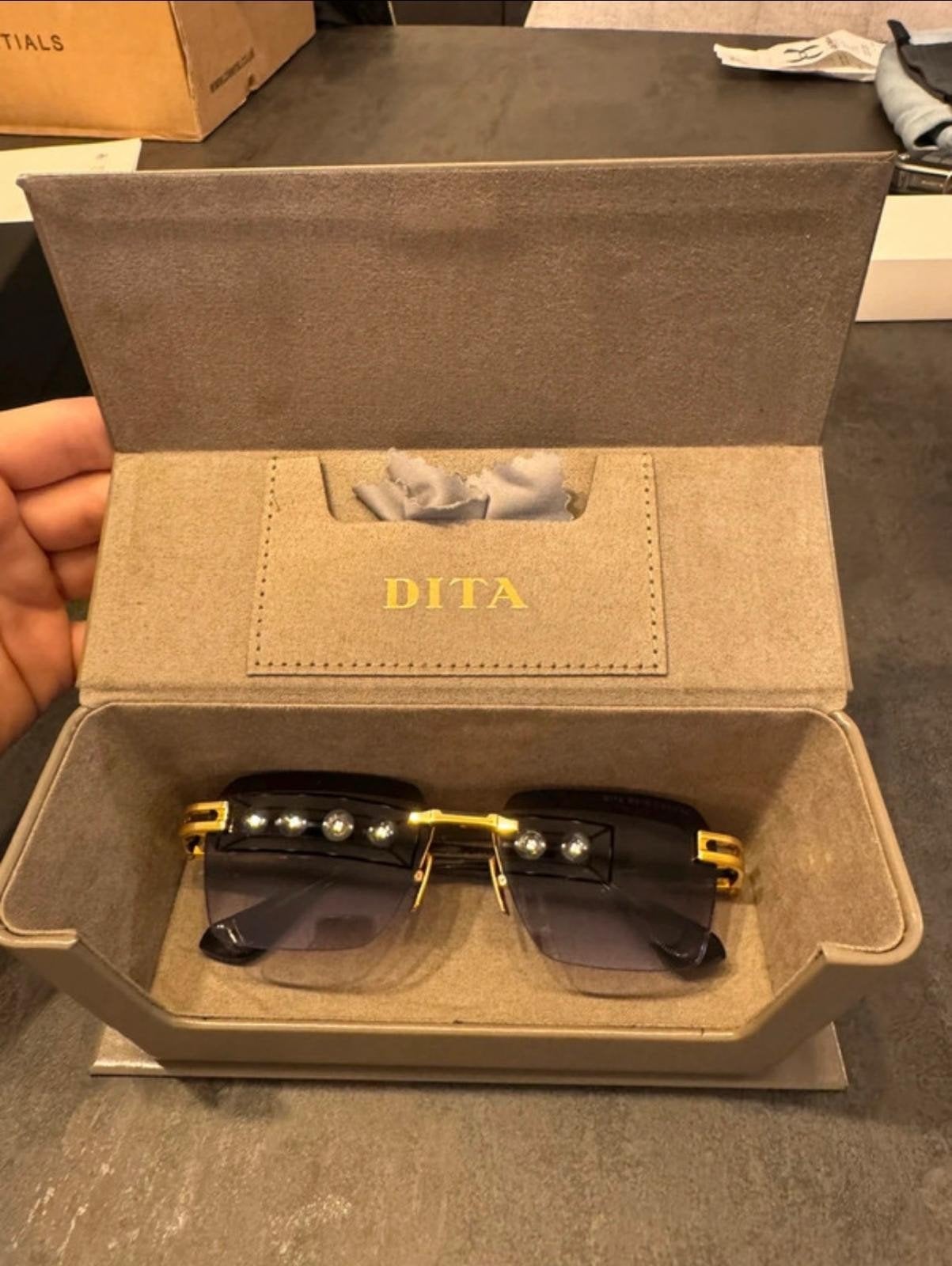 Dita zonnenbril, Handtassen en Accessoires, Ophalen, Bril