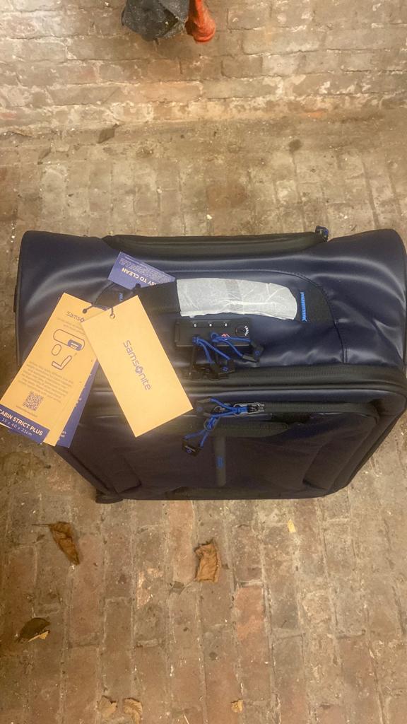 Reiskoffer trolley, Ophalen, Nieuw