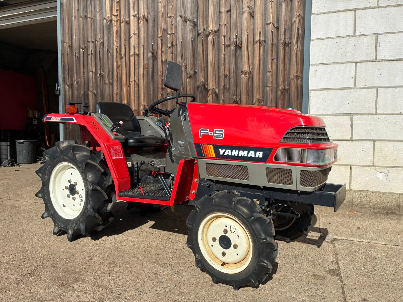 Minitractor Yanmar F5, Ophalen