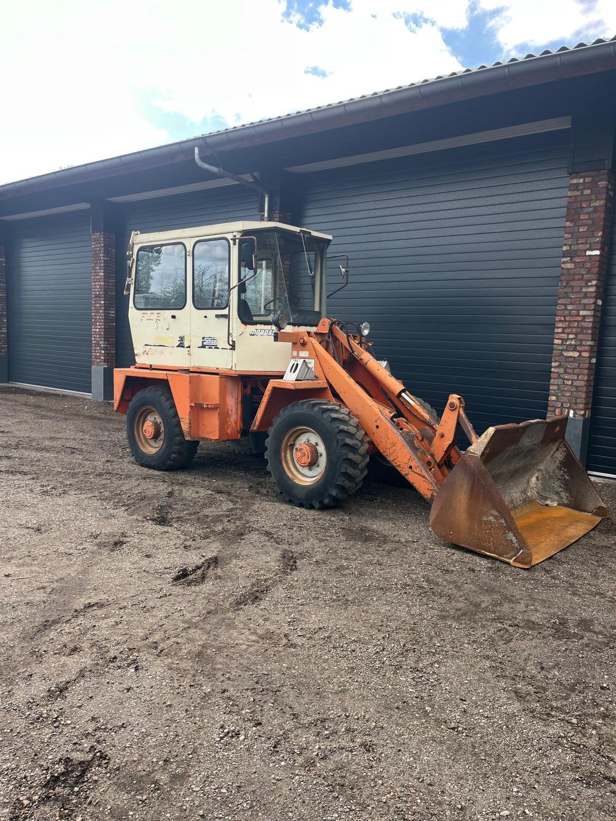 Scheaff SK8 shovel loader, Ophalen
