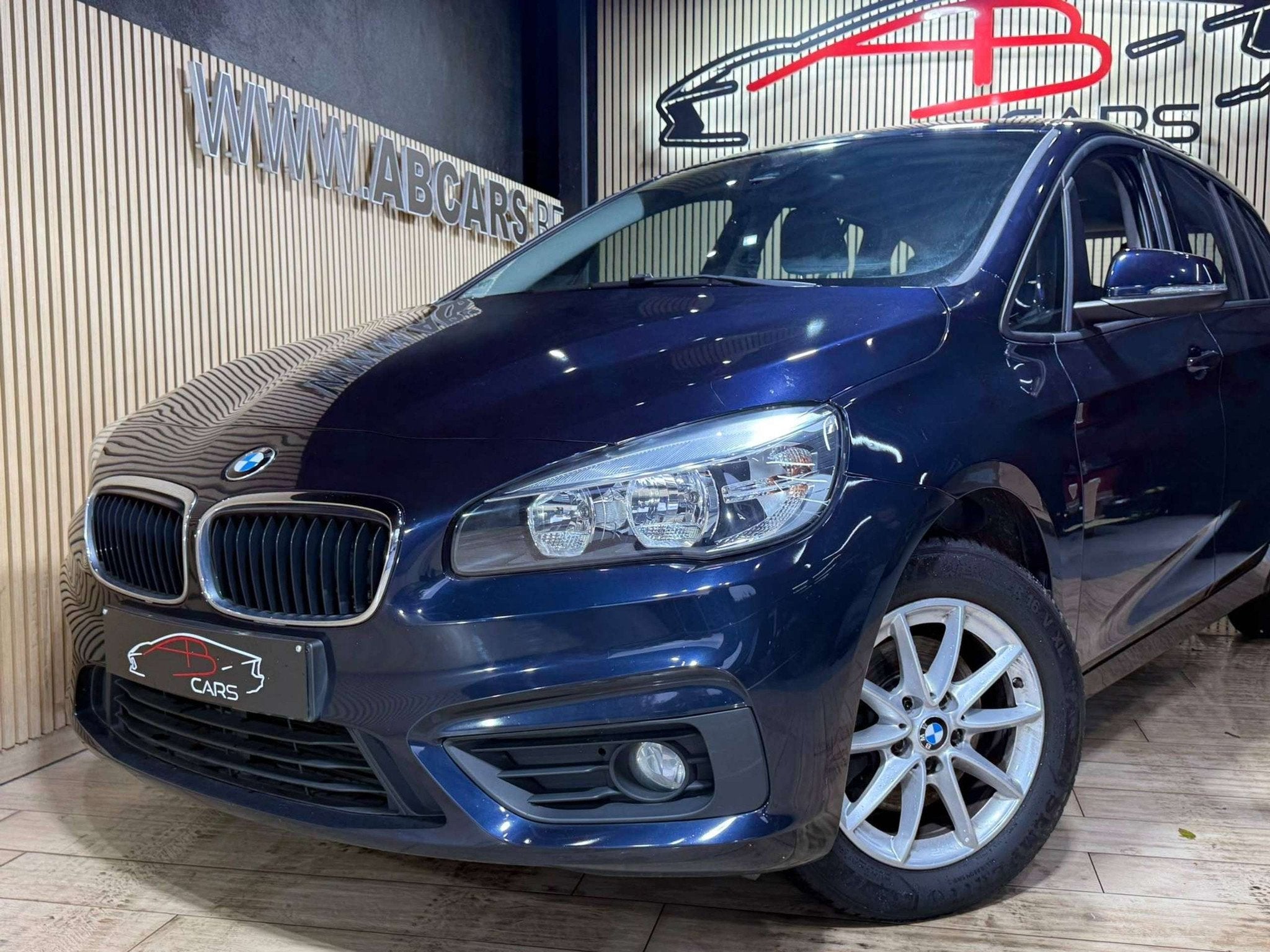 BMW 2 Serie 216 D * Gran Tourer * 5 PLACES * 1ER PROP * GARA, Autos, Achat, Euro 6, Entreprise, 5 portes