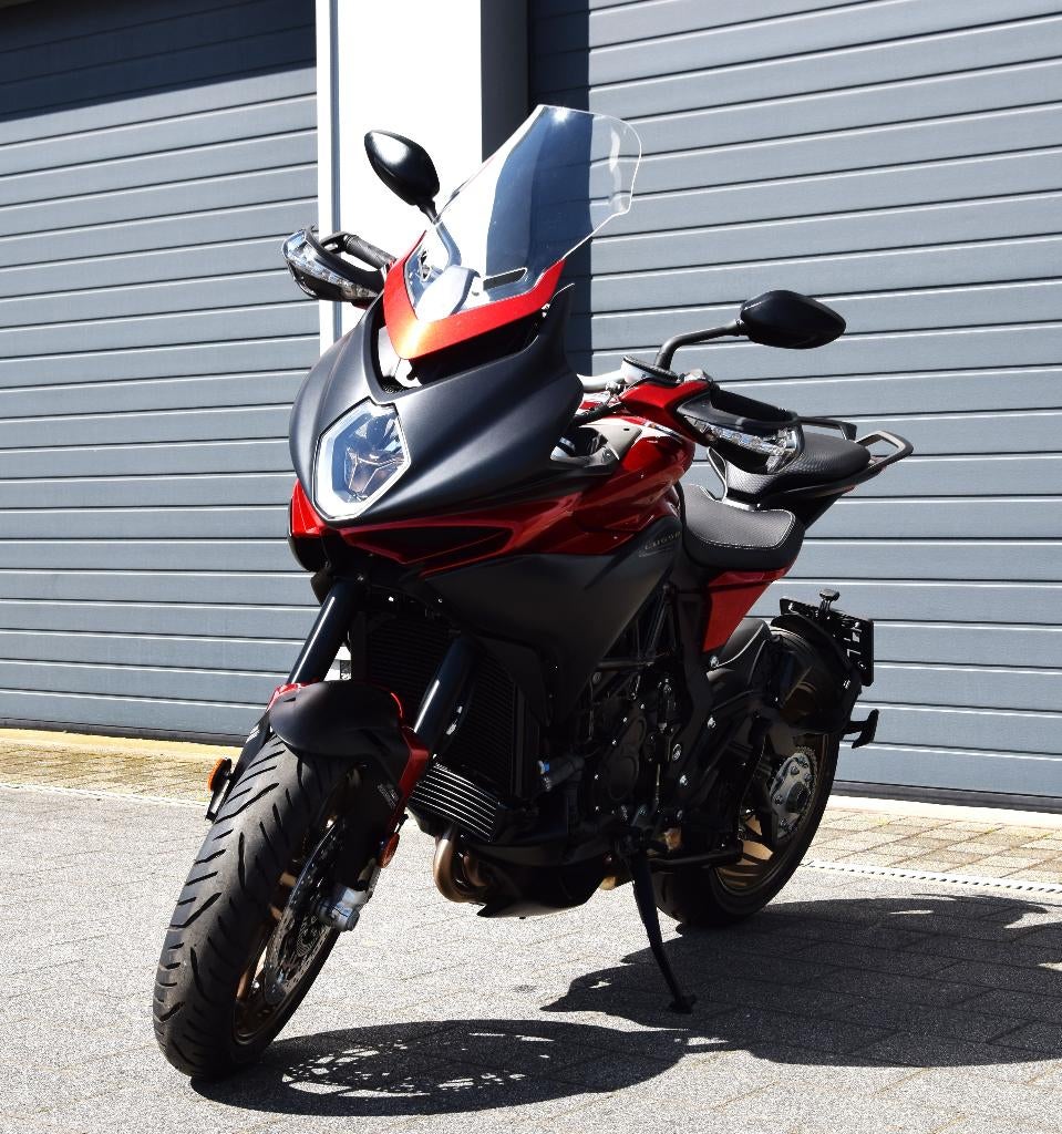 MV Agusta Turismo Veloce Lusso, Motoren, Motorrijbewijs A, 3 cilinders, Meer dan 35 kW, Overig