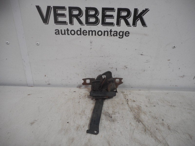 SERRURE CAPOT Volkswagen Golf III (1H1) (01-1991/12-1997), Autos : Pièces & Accessoires, Volkswagen, Volkswagen AG, Utilisé, Kundenbetreuung@volkswagen.de