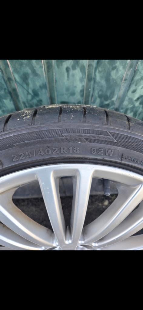 Jantes VW de 18 pouces avec de bons pneus, Enlèvement