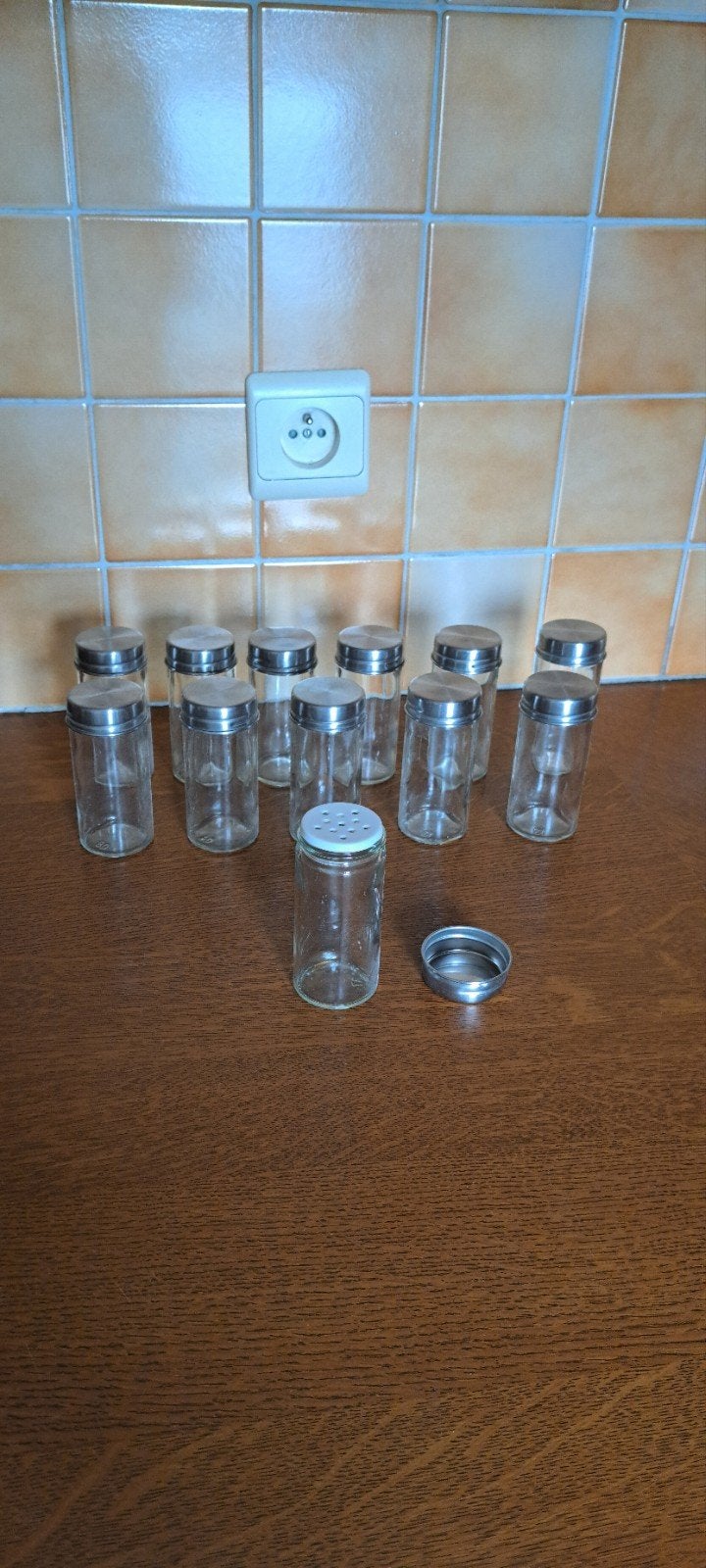 12 pots a epices 100 ml. piece, Enlèvement, Neuf, Autres types