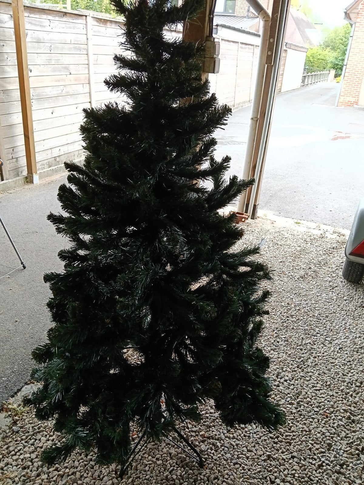 arbre de Noël en plastique, Enlèvement