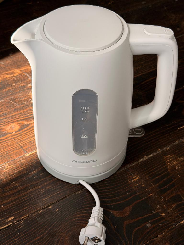 Waterkoker, Elektronische apparatuur, 1 tot 2 liter, Ophalen, Zo goed als nieuw