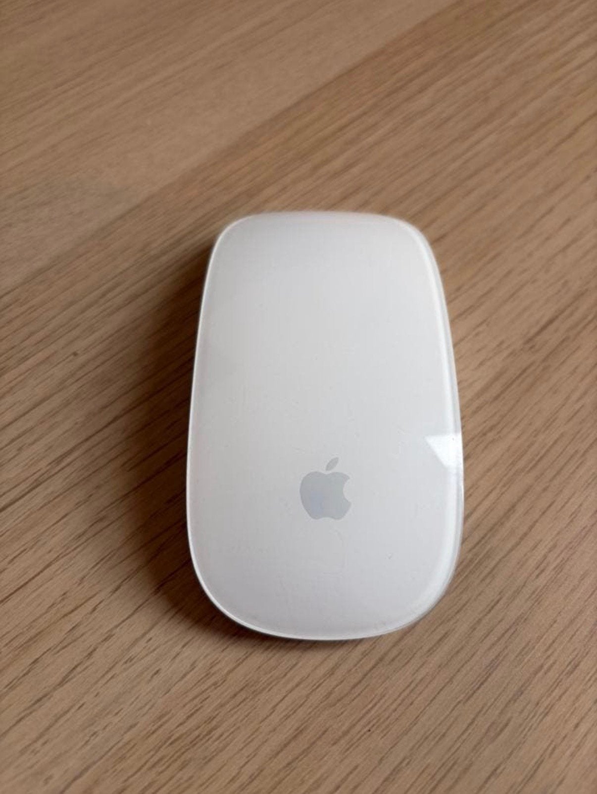 Apple Magic Mouse (Batterijen), Computers en Software, Muizen, Muis, Rechtshandig, Ophalen of Verzenden, Zo goed als nieuw