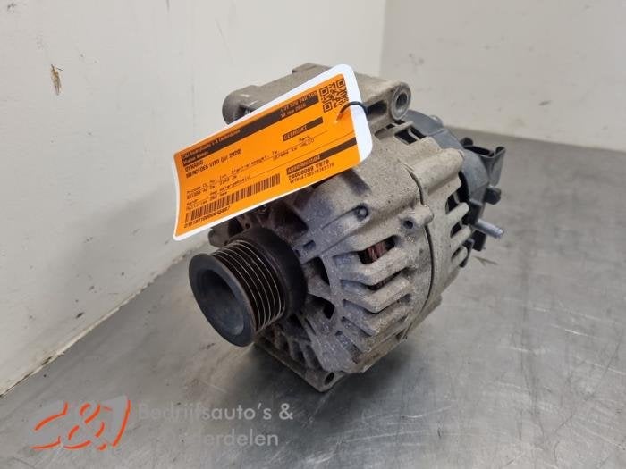 Dynamo d'un Mercedes Vito, 3 mois de garantie, Utilisé, -, -