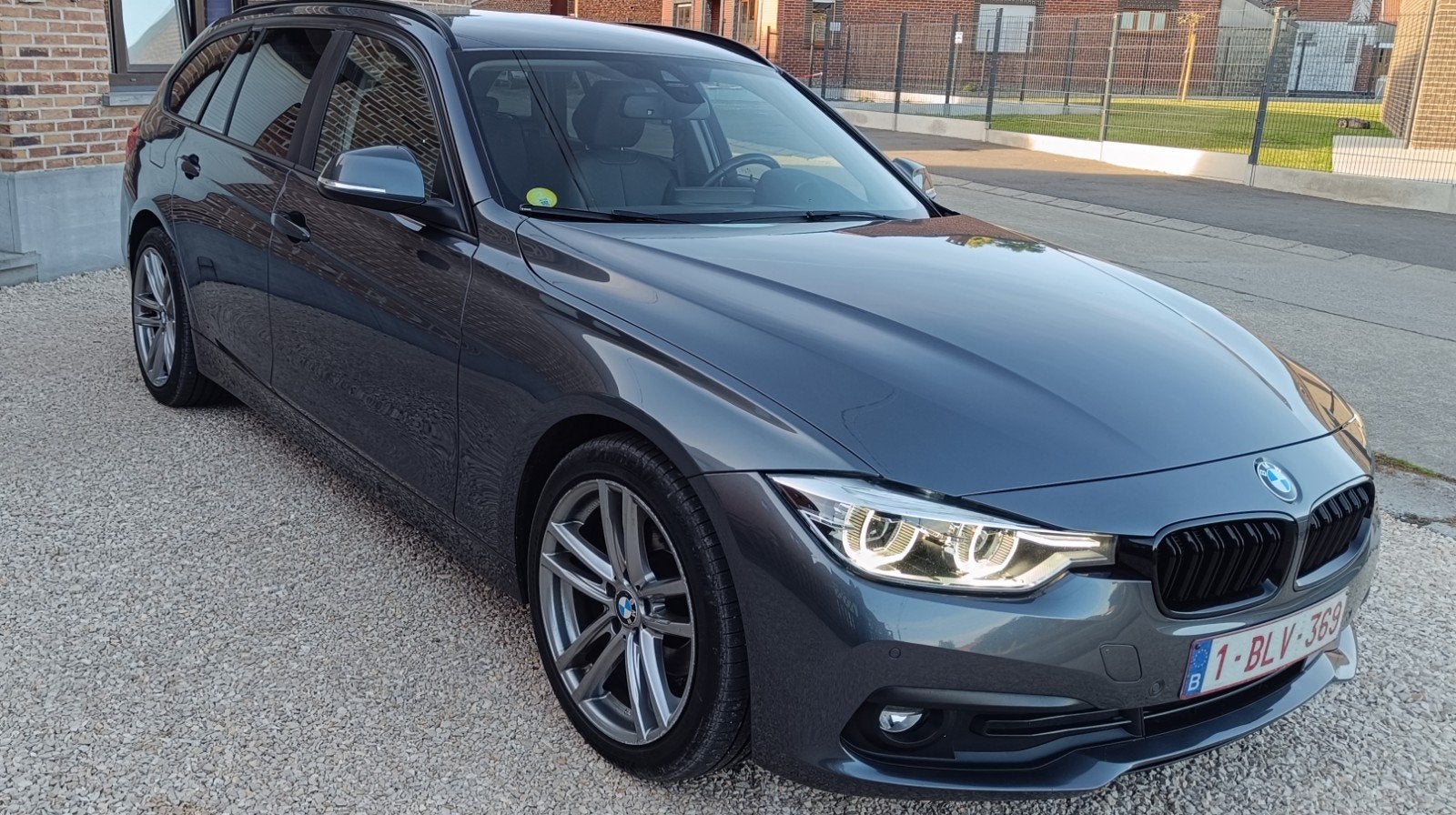 BMW 318d Touring 11/2018 (facelift, 190cv, bva), Autos, Argent ou Gris, Euro 6, Noir, 5 portes