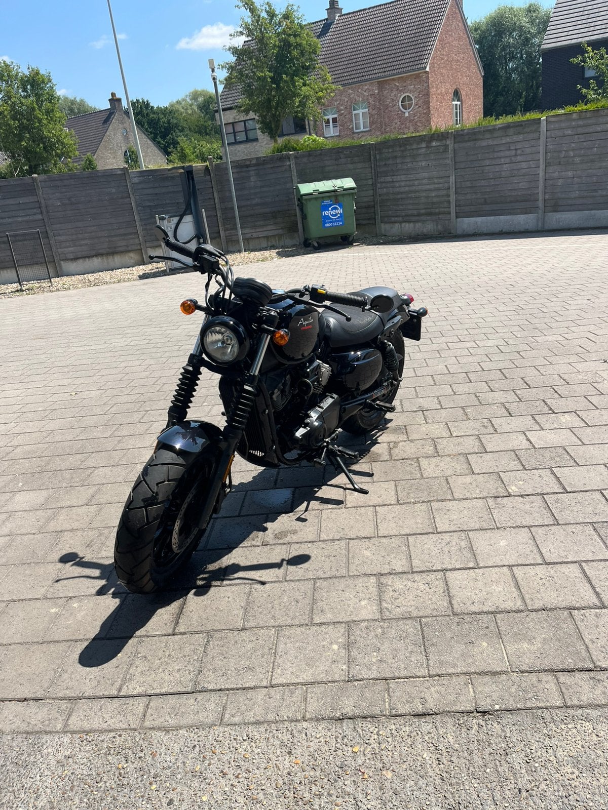 Hyosung Aquilla GV125, Motos, Occasion, 2 cylindres, Particulier, Manuelle