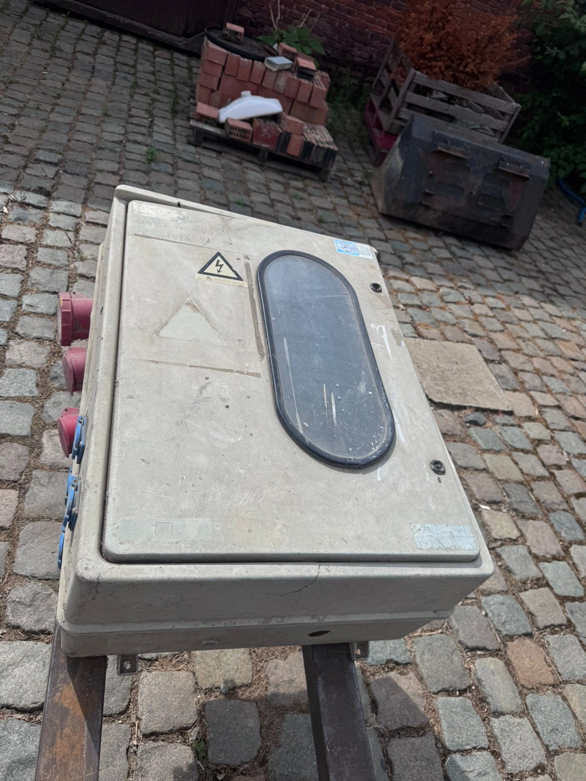 Werfkast / Bouwstroomkast 32A – 400V – 230V – Merlin Gerin, Ophalen, Gebruikt, Schneider Electric, Aardlekschakelaar