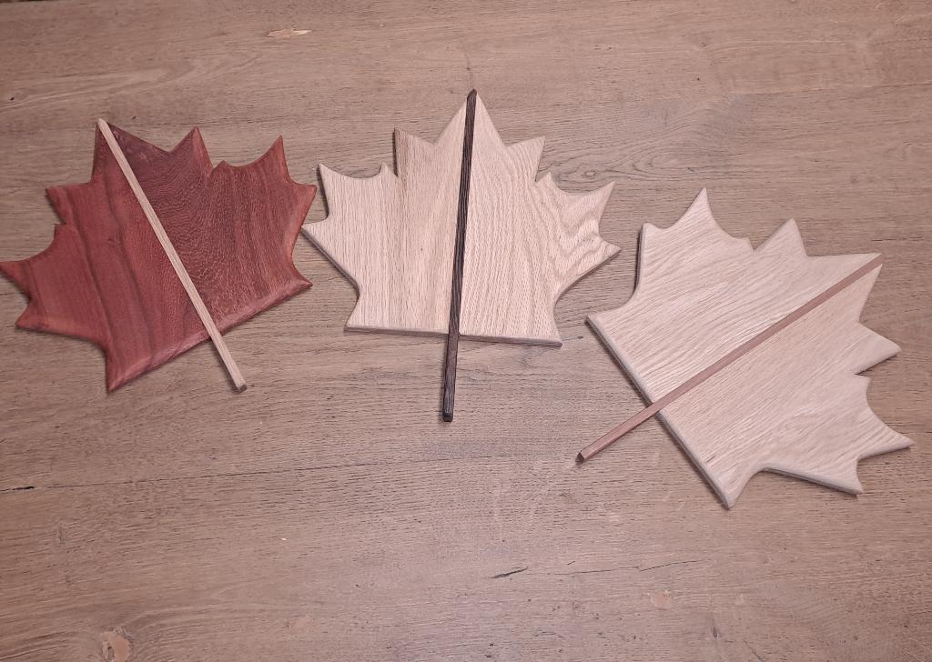 Decoratief esdoornblad Canadese vlag in hout, Enlèvement ou Envoi, Neuf, Autre