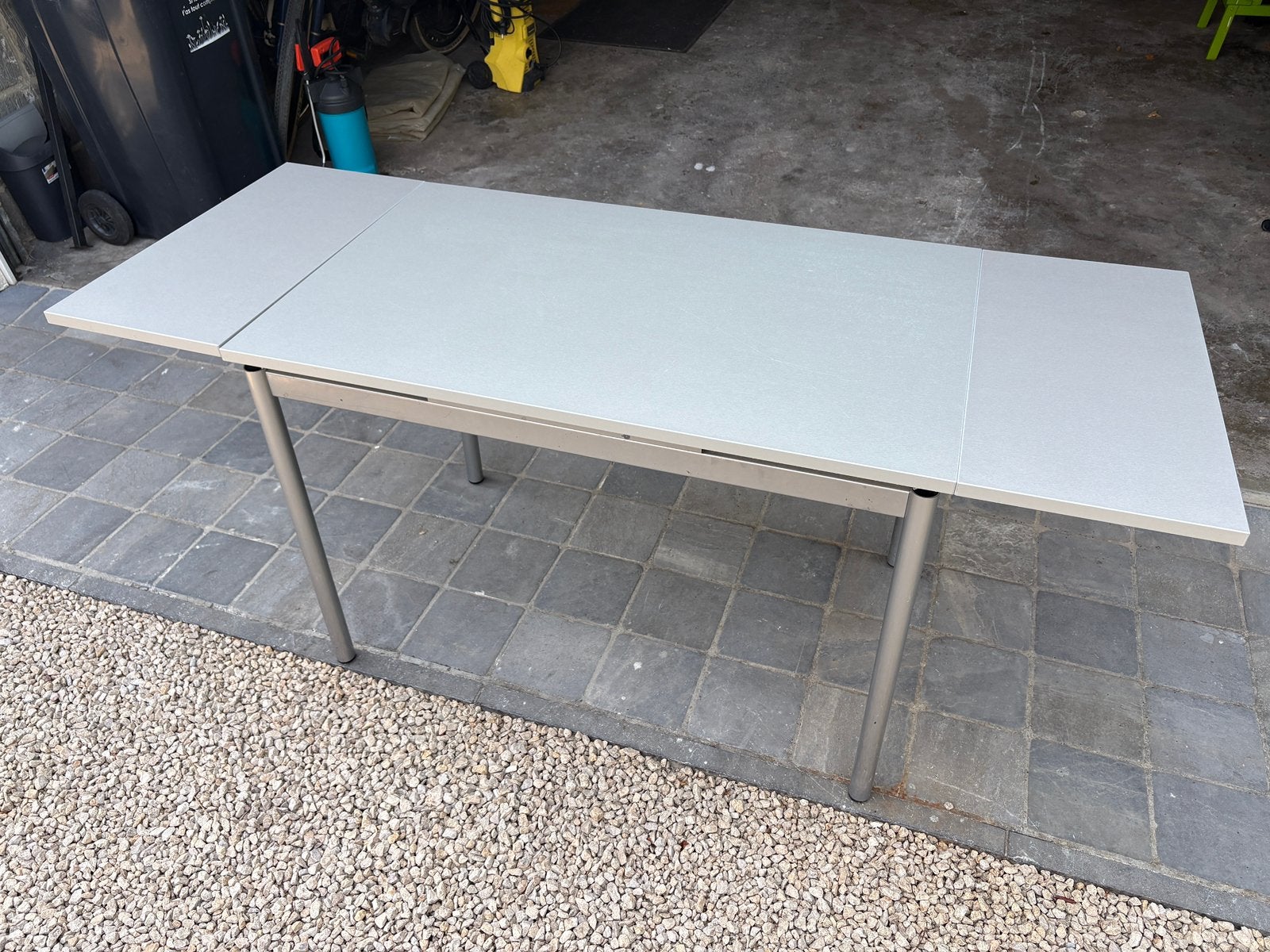 Table de cuisine avec allonges, 150 à 200 cm, Cinq personnes ou plus, Enlèvement, Utilisé