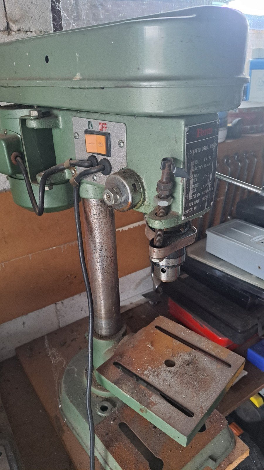 boormachine tafelmodel, Ophalen, Boormachine