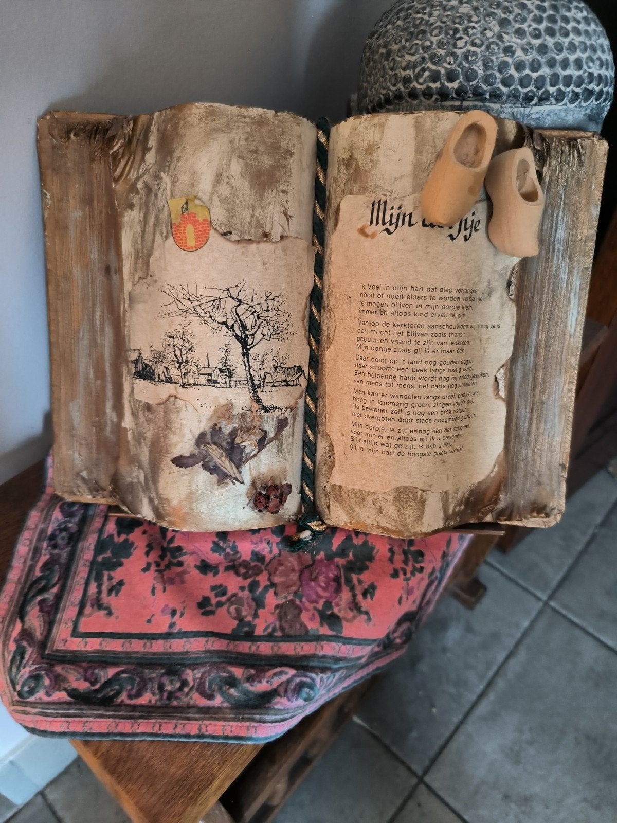 antiek decoratief boek, Ophalen