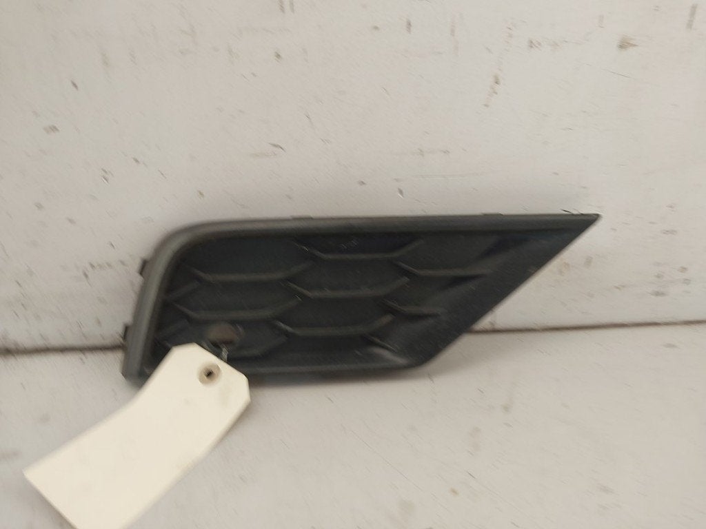 GRILLE DE PARE-CHOCS Volkswagen Tiguan (AD1), Autos : Pièces & Accessoires, Volkswagen, Volkswagen AG, Utilisé, Kundenbetreuung@volkswagen.de