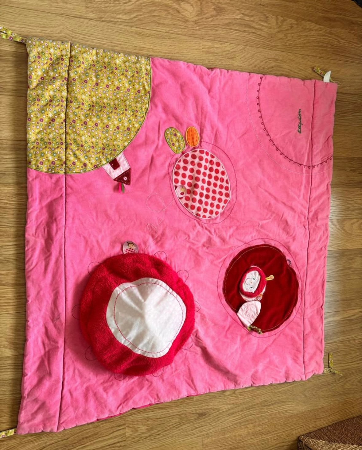 Tapis de parc Liz - Lilliputiens, Enfants & Bébés, Enlèvement, Comme neuf