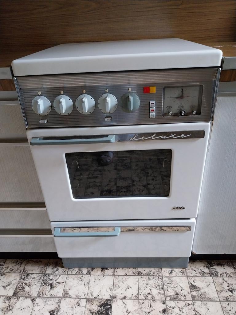 Vintage fornuis AEG deluxe, Ophalen