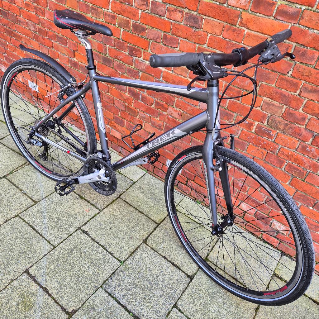 TREK sportfiets maat 51 TOPPER !! Alles Nieuw !!, Fietsen en Brommers, Ophalen, 28 inch, Velgrem, Aluminium