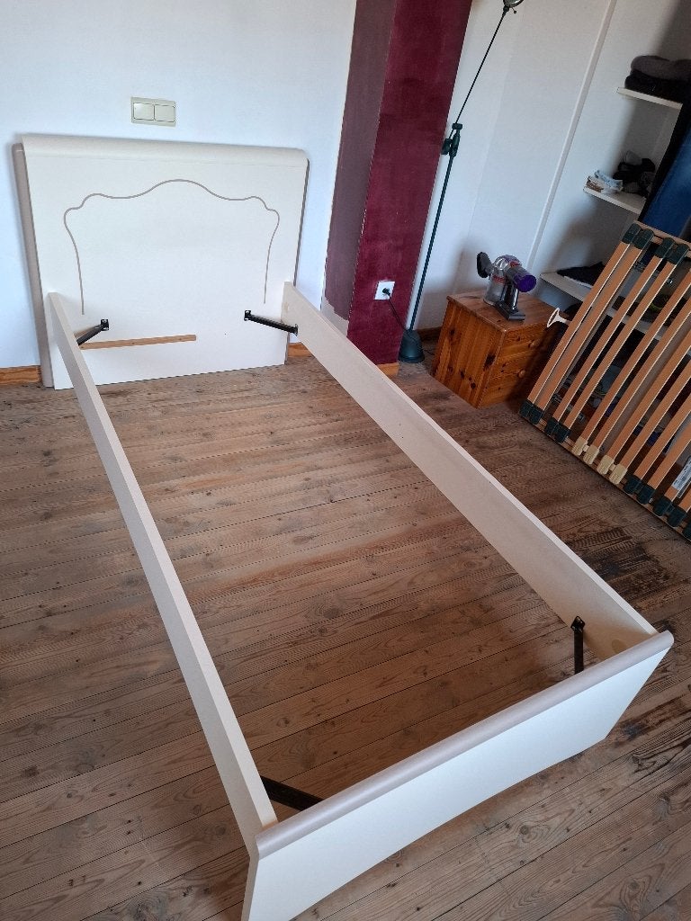 Mooi enkel bed te koop, Huis en Inrichting, Slaapkamer | Bedden, Ophalen, 100 cm, Eenpersoons, Zo goed als nieuw