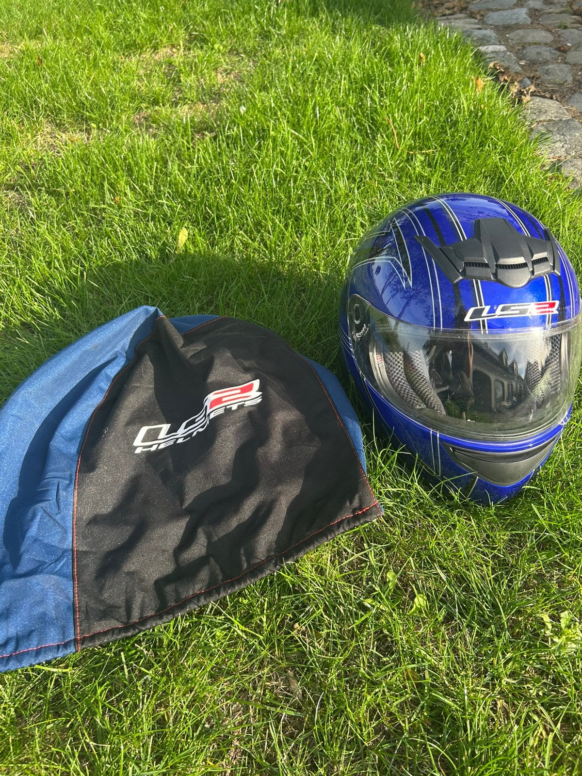 Kinder motorhelm, Motoren, Ophalen