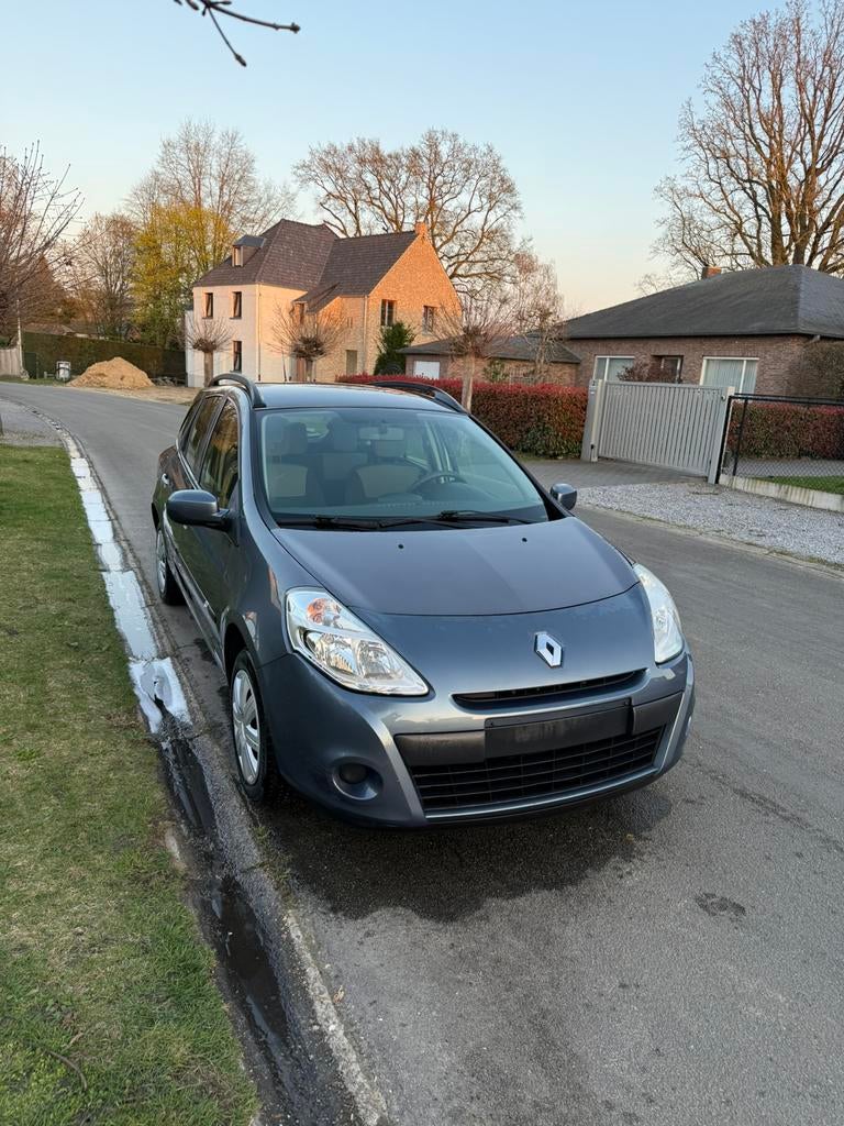 Renault Clio 1.2 Benzine bj2010 168000km Met Airco gekeurd, Autos, Achat, Entreprise, Boîte manuelle, Break
