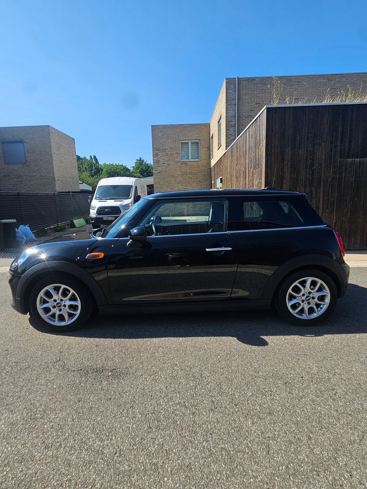 Mini cooper  2015 met 12 maanden garantie, Auto's, 4 zetels, Zwart, Bedrijf, 1500 cc