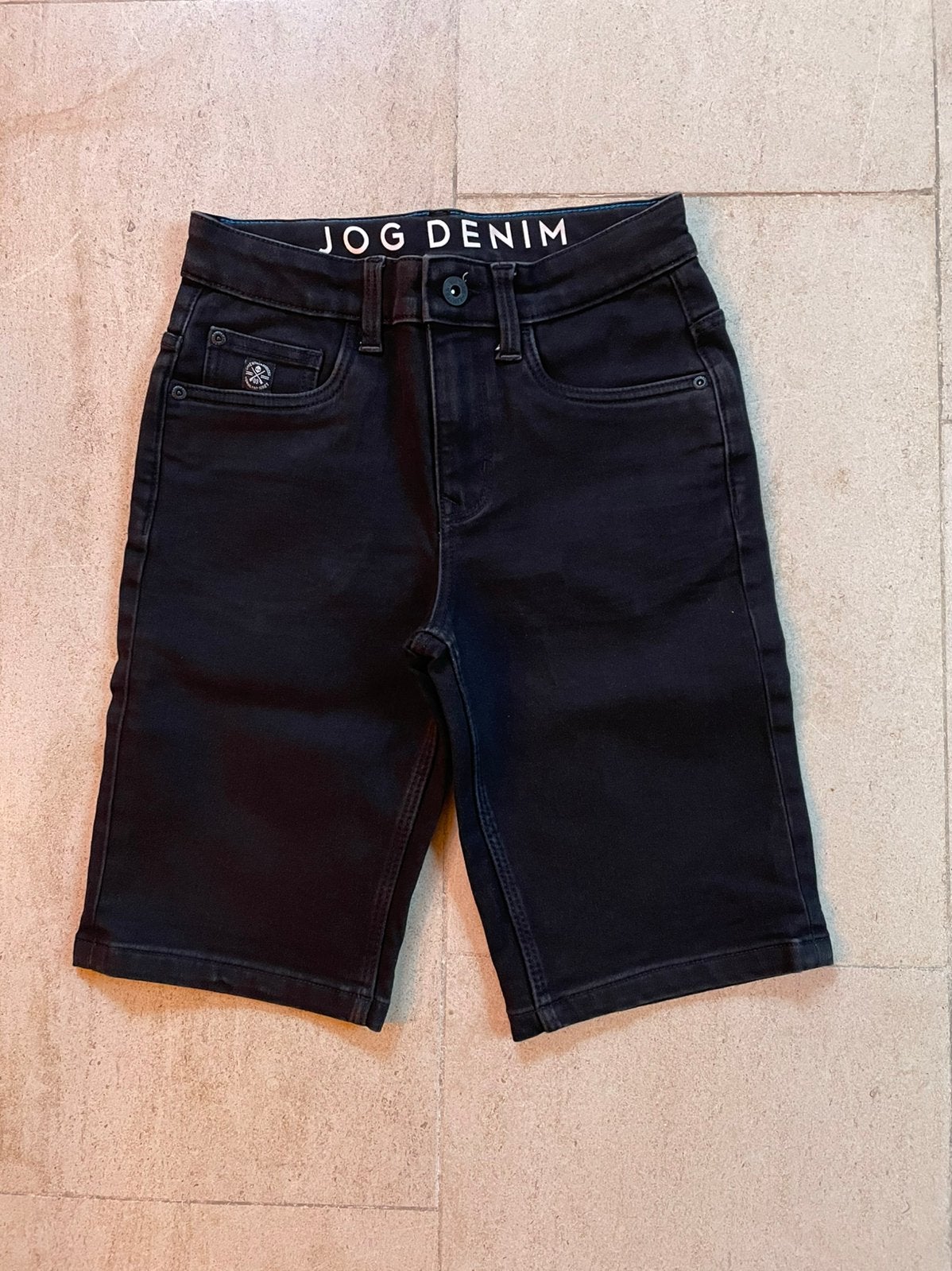 Zwarte jeansshort C&A maat 146 (nieuw!), Kinderen en Baby's, Kinderkleding | Maat 146, Broek, C&A, Nieuw, Ophalen of Verzenden