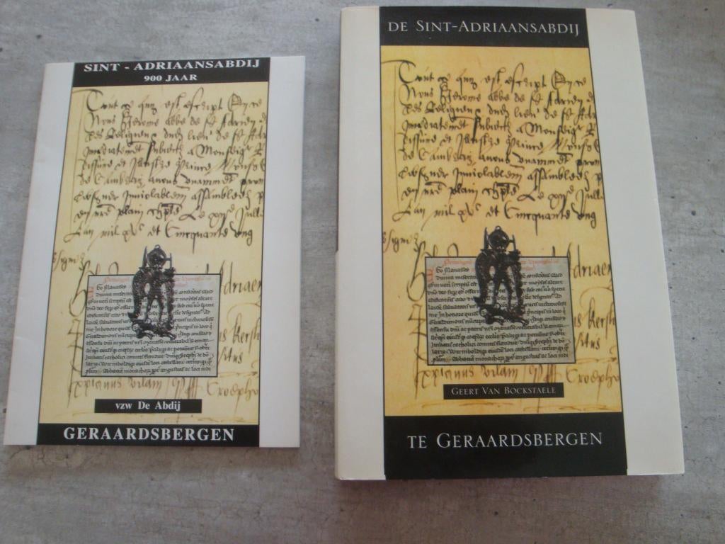 SINT-ADRIAANSABDIJ TE GERAARDSBERGEN, Boeken, Geschiedenis | Stad en Regio, Ophalen of Verzenden, Gelezen