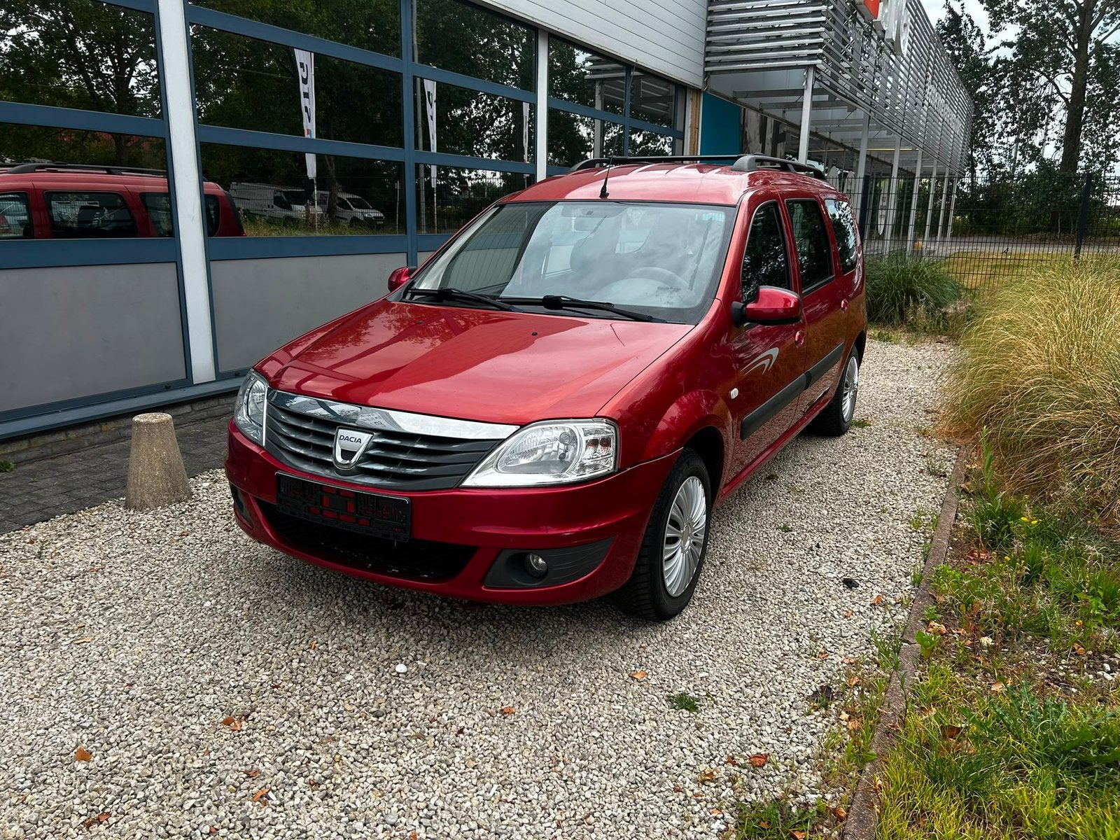 Dacia logan benzine met keuring verkoop garantie, Autos, Dacia, Rouge, 50 kW, Entreprise, Boîte manuelle